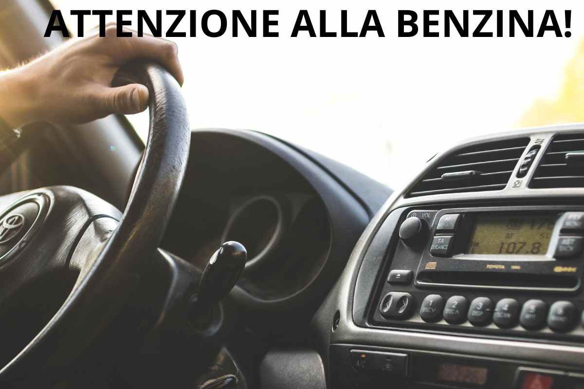 auto consumo benzina finestrino abbassato