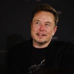 Elon Musk piano Tesla futuro 2 miliardi fabbrica India