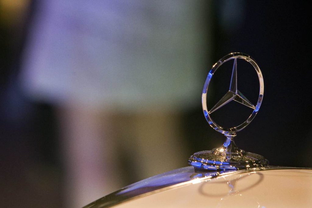 Mercedes, l'incredibile storia del logo: è così che è nata la leggenda
