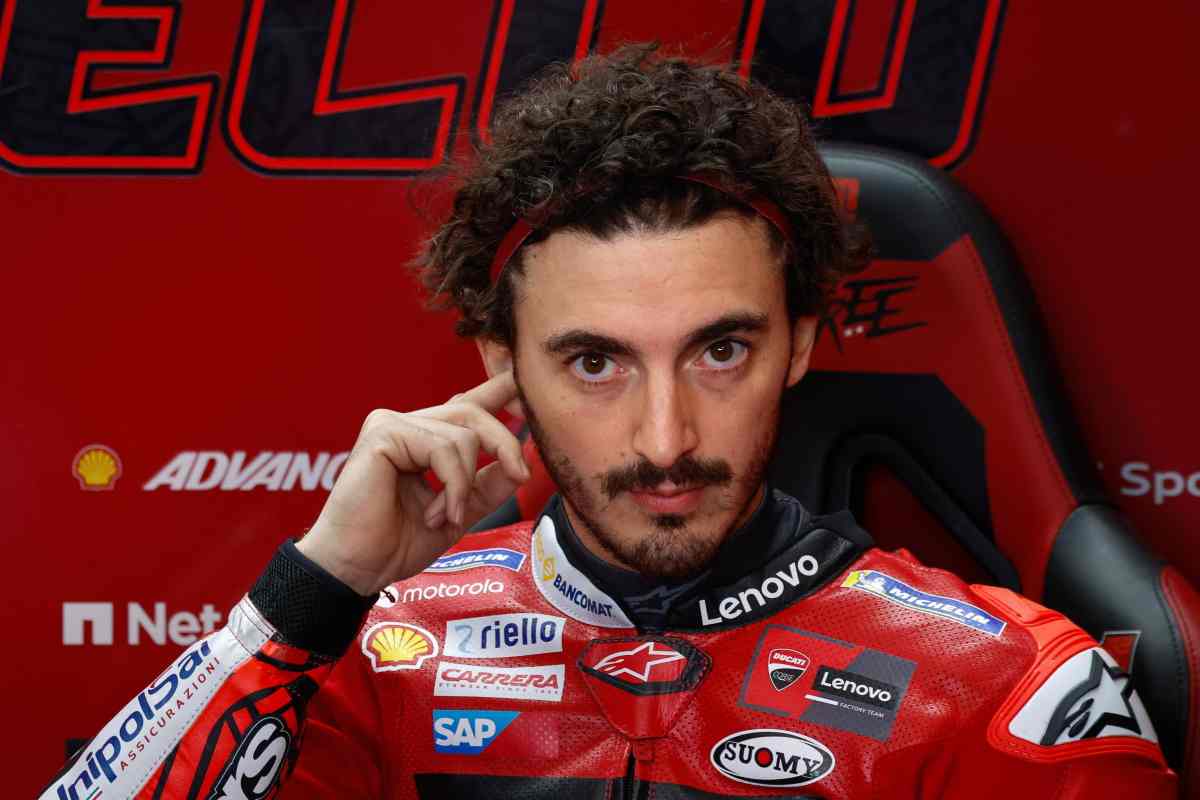 Bagnaia fatto a pezzi dal fuoco amico: in Ducati c'è la spaccatura