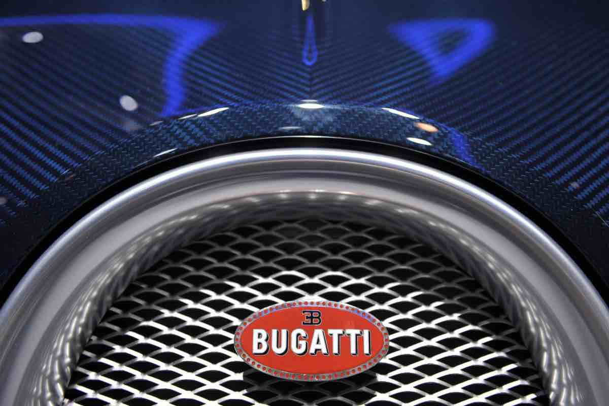 La Bugatti inserisce Tom Cruise nella black list