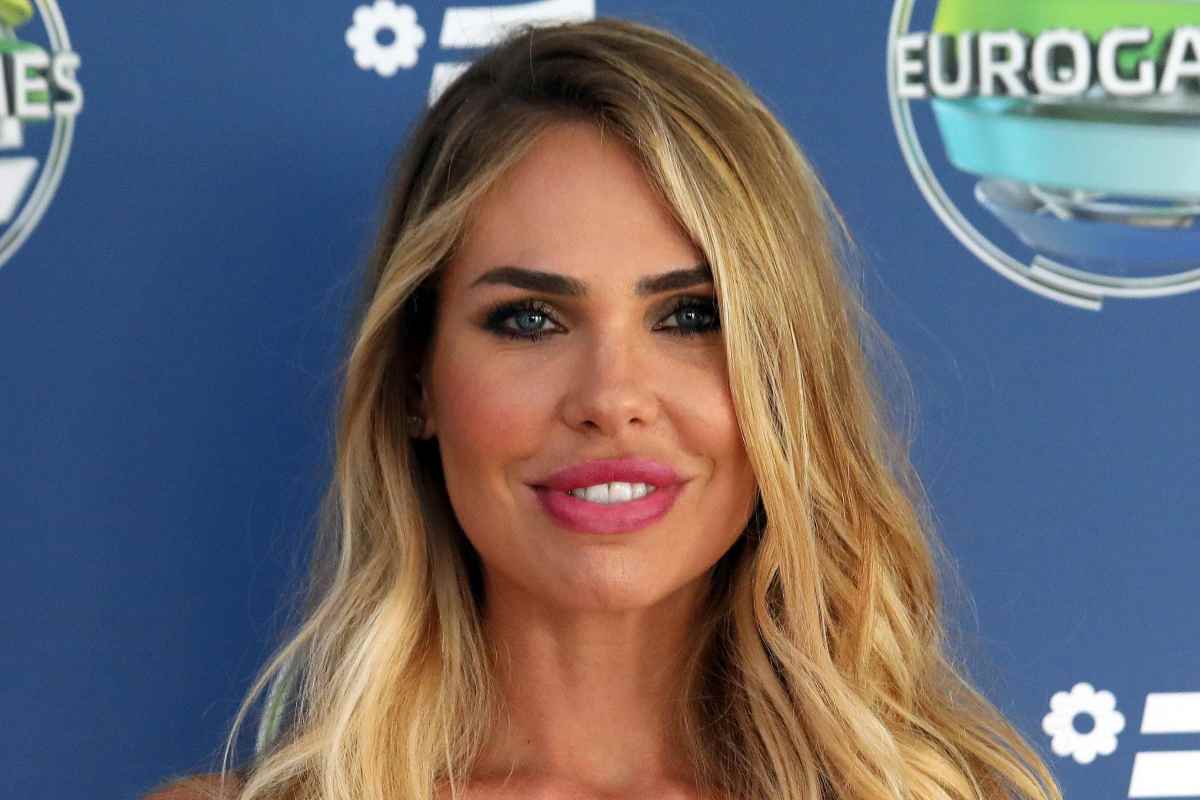 Ilary Blasi, visto cosa nasconde in garage? Si tratta di un vero mostro