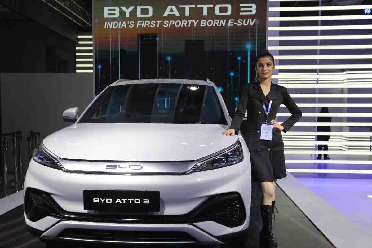 BYD, chi c'è dietro a questo noto marchio