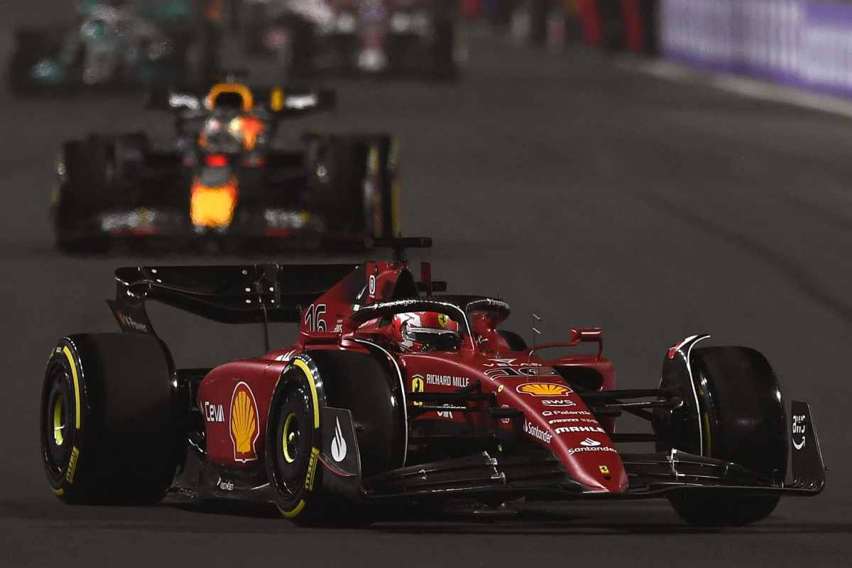 ferrari sainz salta gedda al suo posto bearman