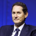 John Elkann fa discutere