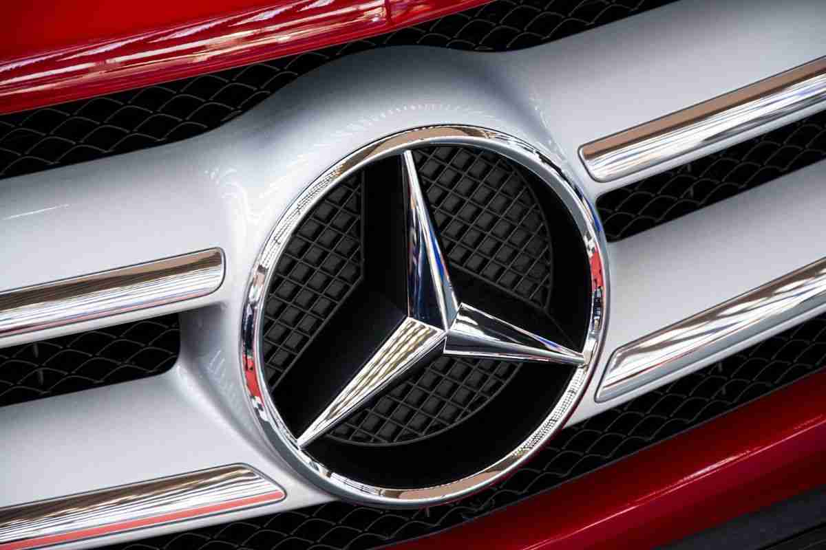 Il marchio creato da Mercedes per battere gli Agnelli e la Volkswagen: è un'eccellenza e usa una tecnologia unica
