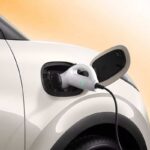 Nuova auto elettrica mezza cinese e mezza europea: ha il design di una FIAT 500L, ma il prezzo è quello della Panda