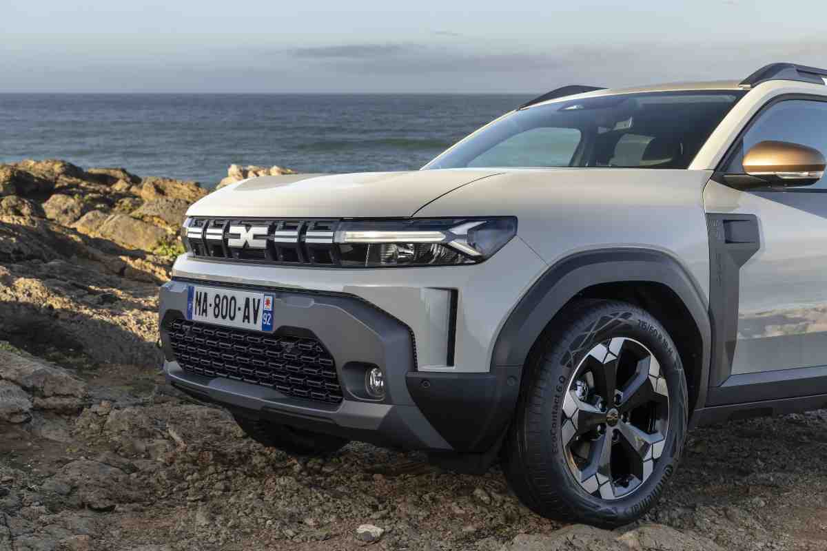 Queste auto a GPL sono sotto accusa: la Dacia è costretta al richiamo, rischio incendio