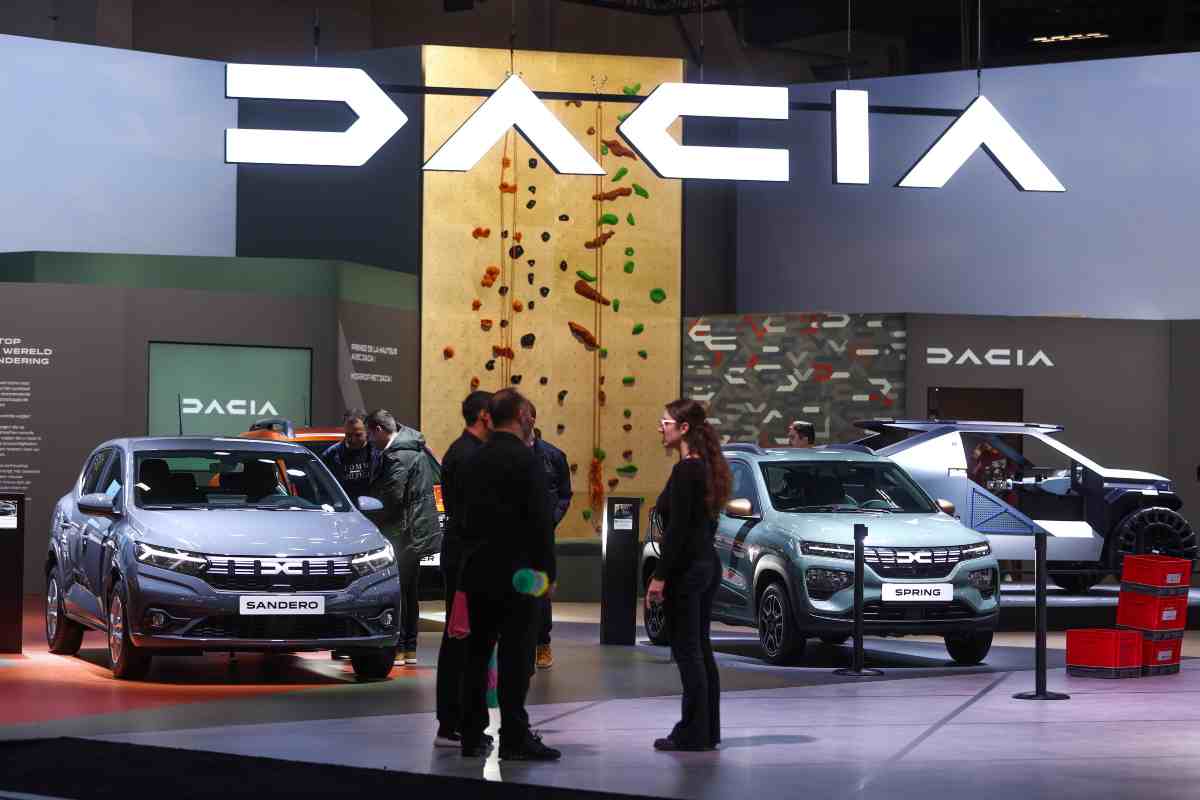 Dacia rivoluziona la gamma