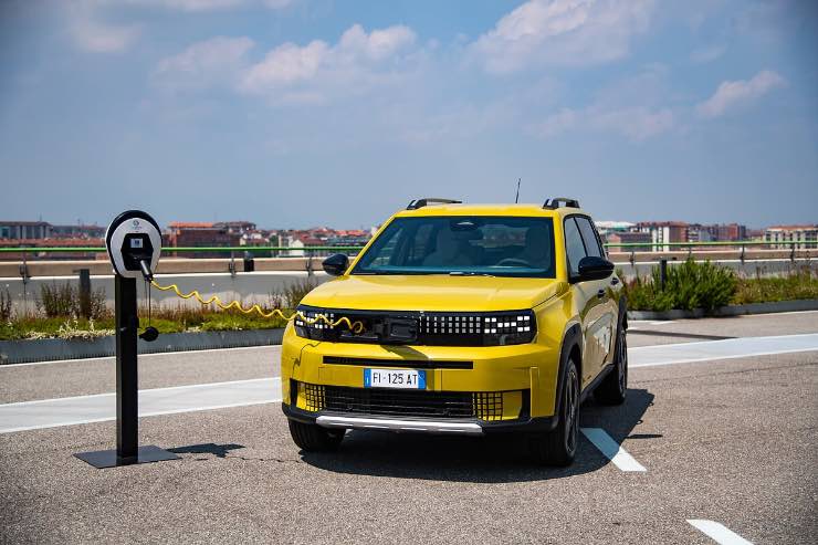 FIAT Grande Panda via dall'Italia