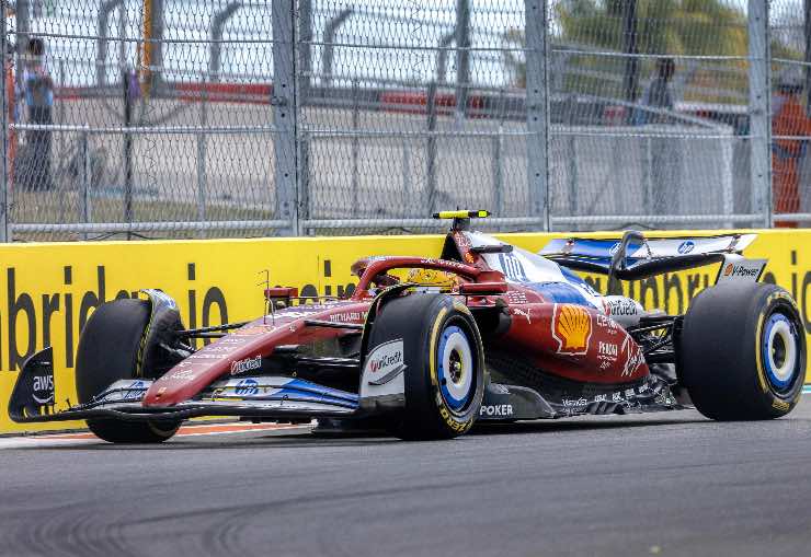 Lewis Hamilton possibile nuova sospensione posteriore