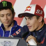 Marc Marquez e Valentino Rossi festeggiamenti caduta