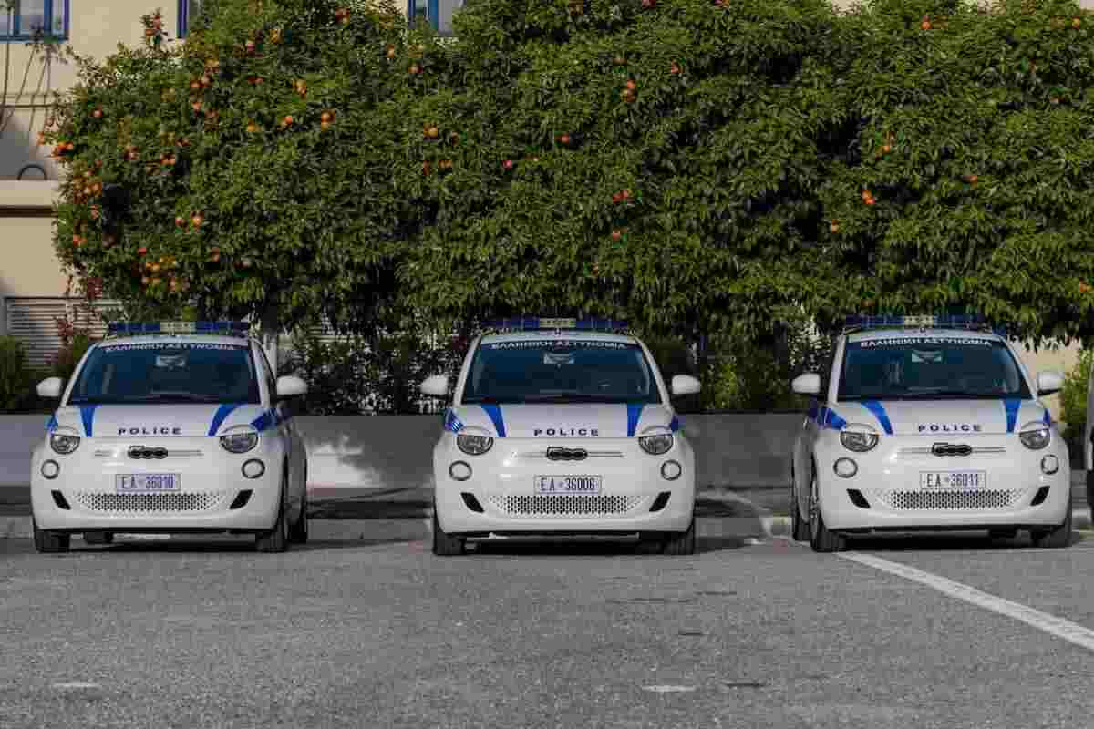 Polizia Greca FIAT 500