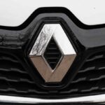Renault mette in fuorigioco l'elettrico, i nuovi motori sono un tuffo nel passato: sul mercato è un successo clamoroso