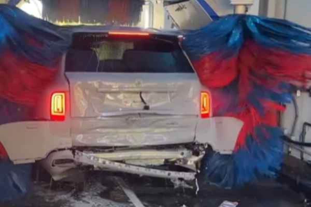 Car wash della Rolls-Royce Cullinan