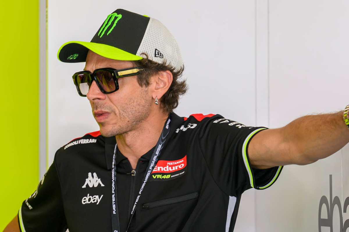 Arriva una bordata clamorosa a Valentino Rossi