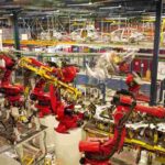 Colosso dell'auto licenzia tutti, crisi senza fine: arriva il grido d'allarme del CEO