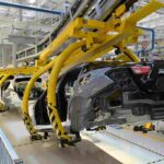 Il colosso dell'auto italiana premium lascia lo stabilimento: centinaia di lavoratori a rischio licenziamento