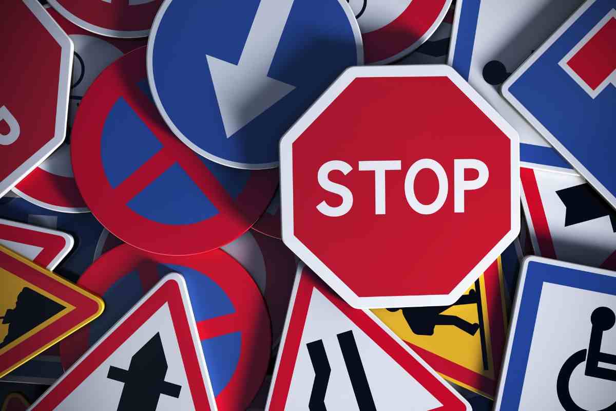 Questo è un errore che tutti fanno all'esame teorico per la patente: ecco qual è la risposta esatta