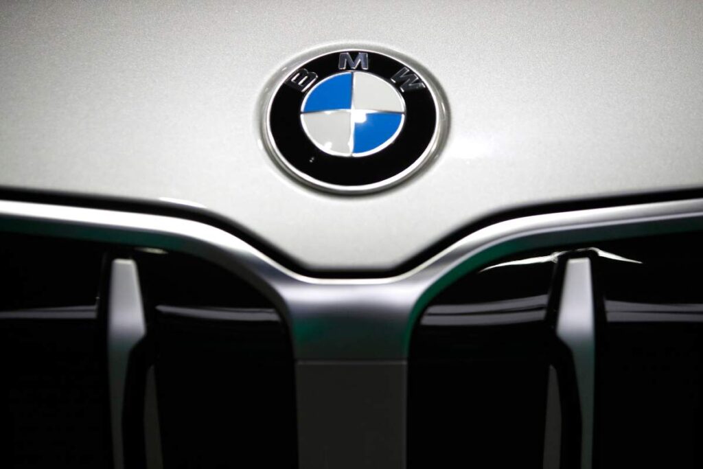 BMW molla elettrico e benzina