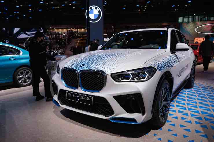 BMW idrogeno momento giusto