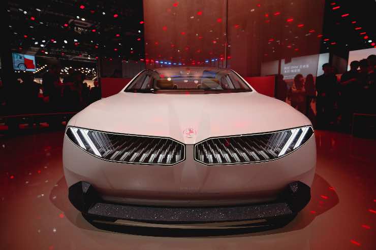 BMW nuova materiali inediti ed ecologici