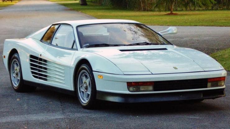 Ferrari Testarossa storia incredibile