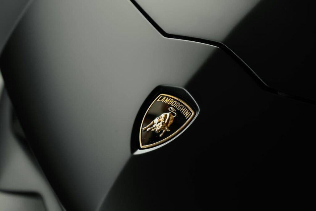 Lamborghini allontana l'elettrico