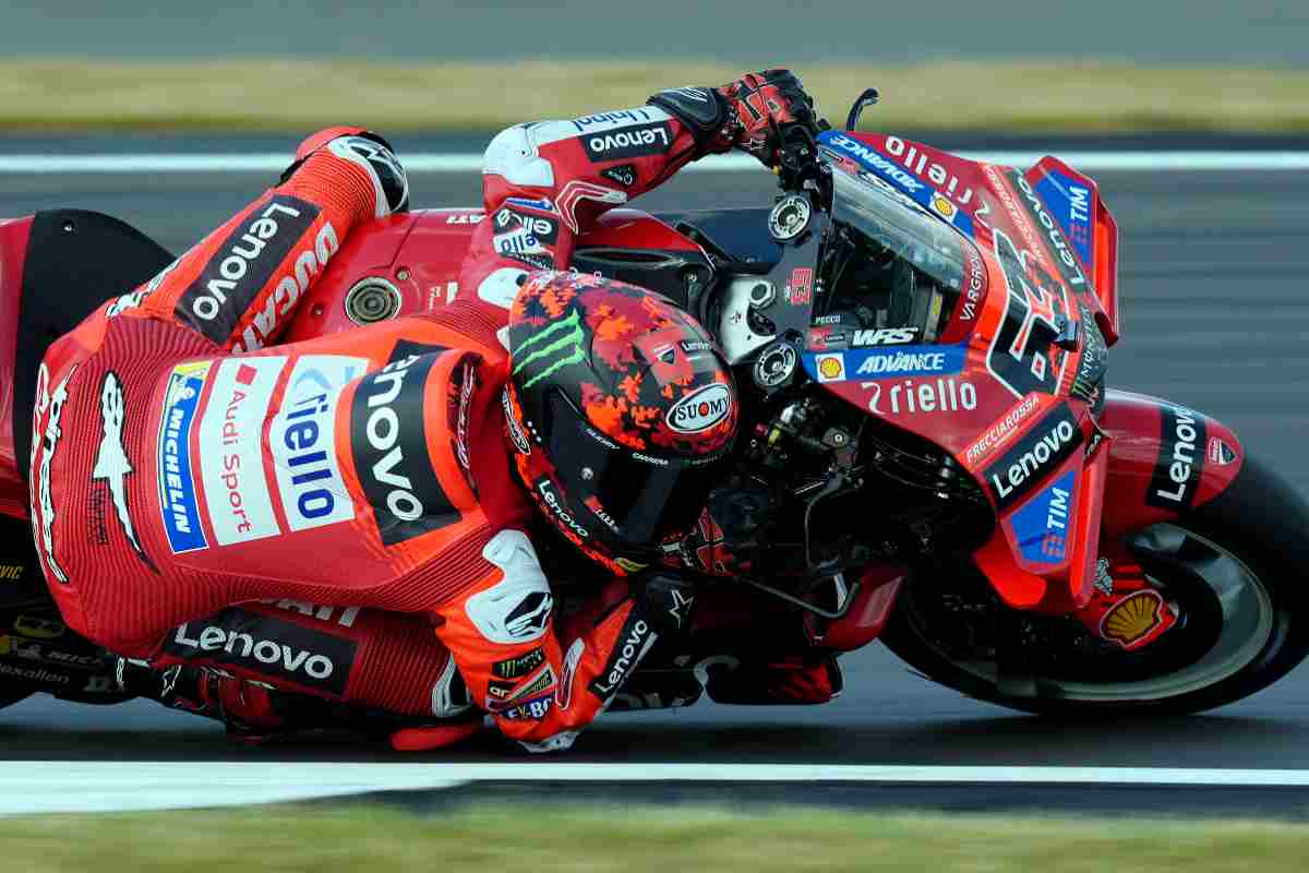 Decisione contatto tra Bagnaia e Marquez