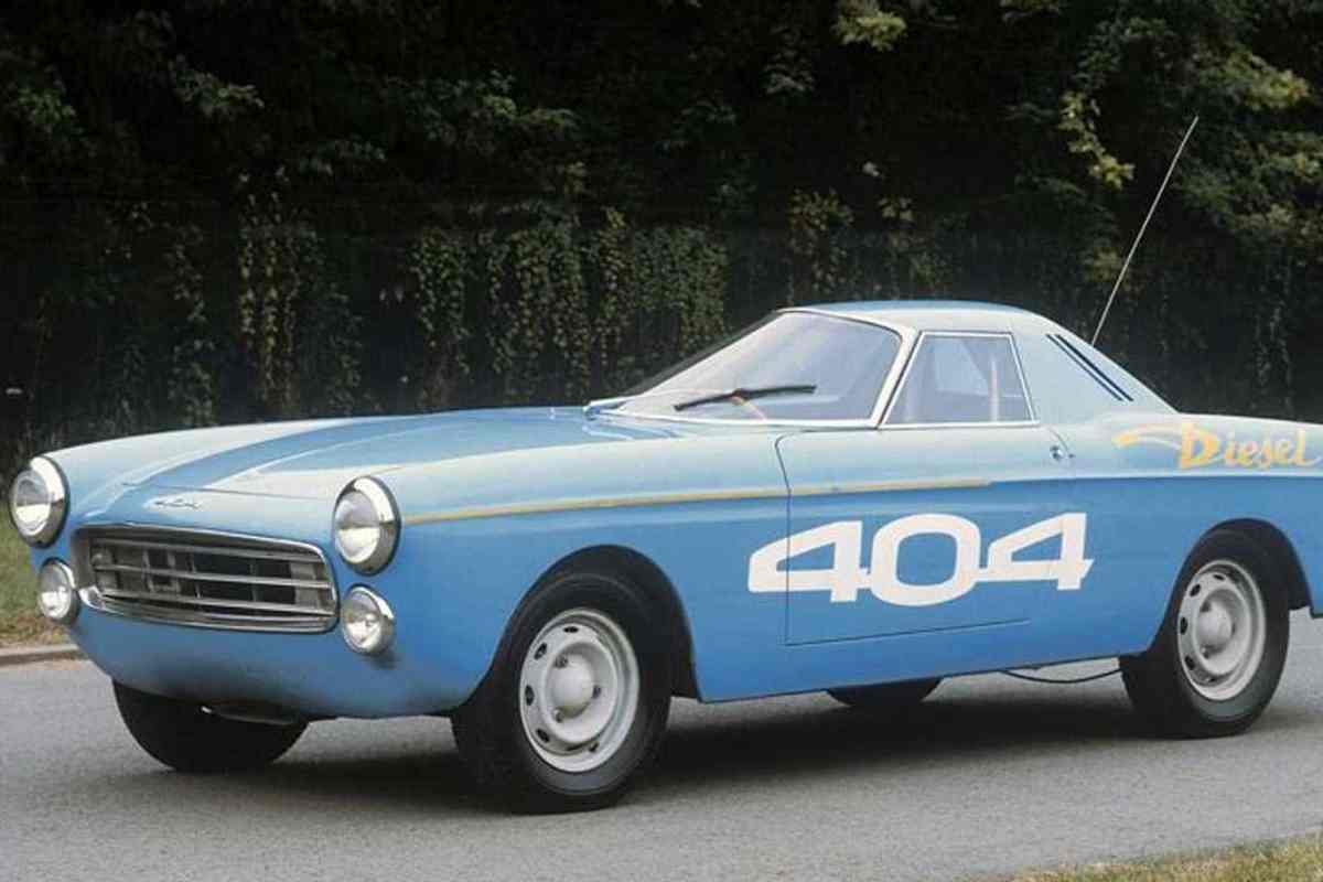 Peugeot 404 con lo storico motore diesel
