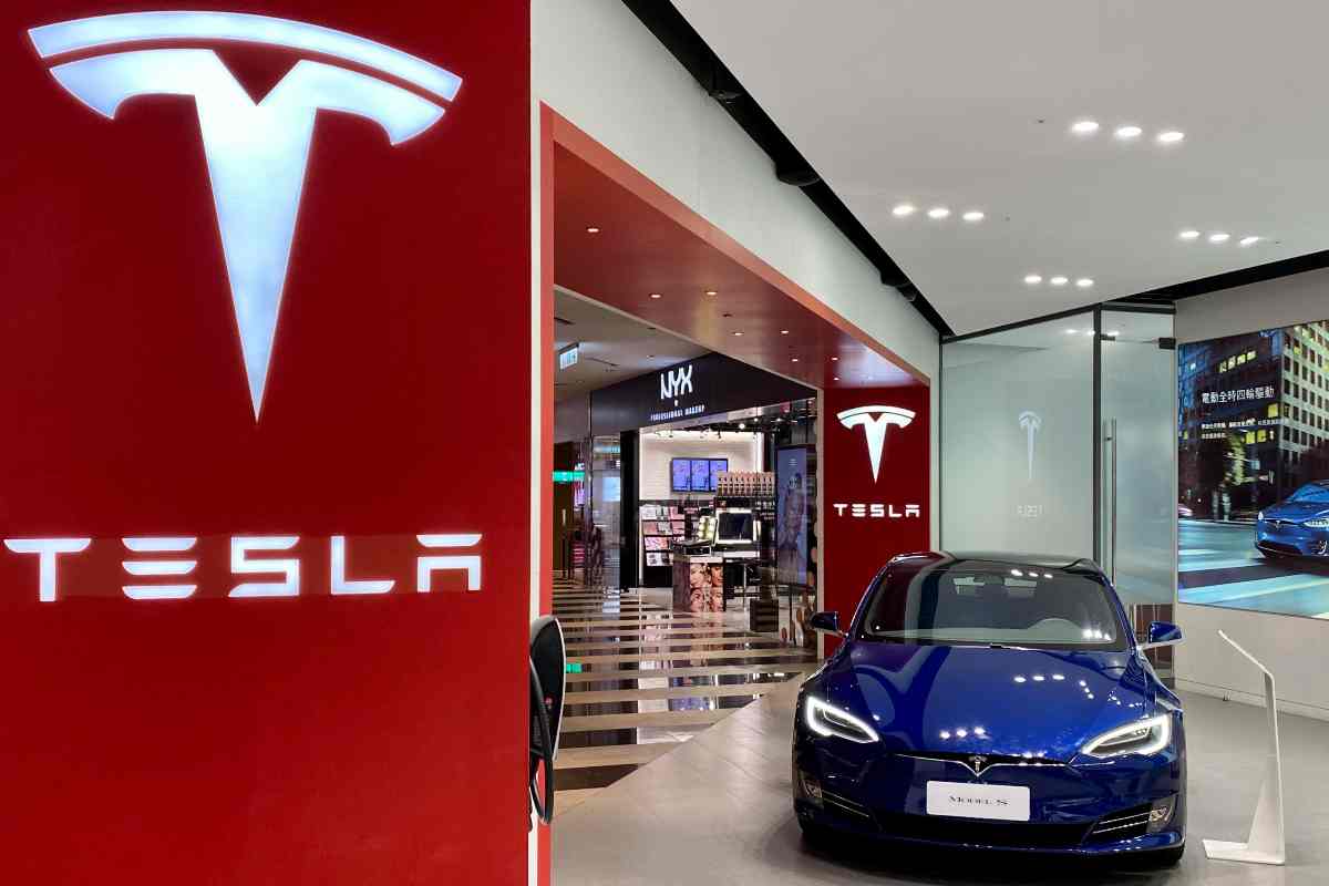 Tesla, affare del secolo