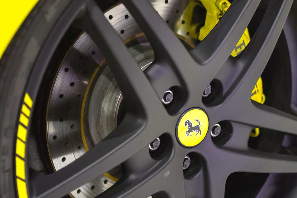 La Ferrari più "economica" che c'è? Ecco quale devi scegliere, ma il prezzo non è certo banale