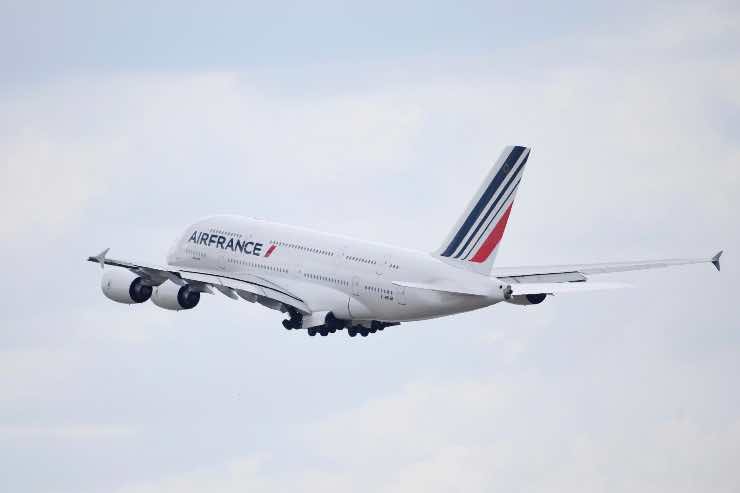 Airbus A380 costa 445,6 milioni di dollari