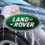 Problema per una Rang Rover nell’autolavaggio