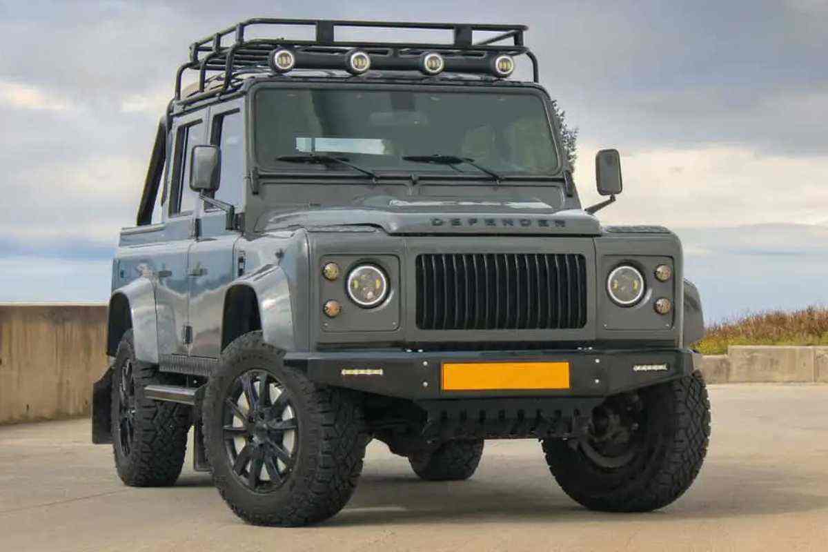 La storia di Defender full electric