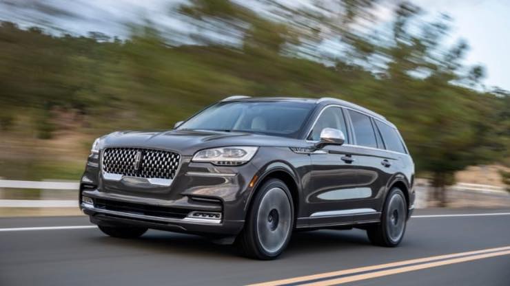 Lincoln Aviator guai al software