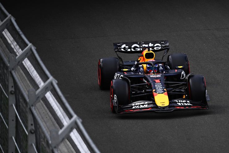 Max Verstappen Ecclestone non lo vuole in Ferrari