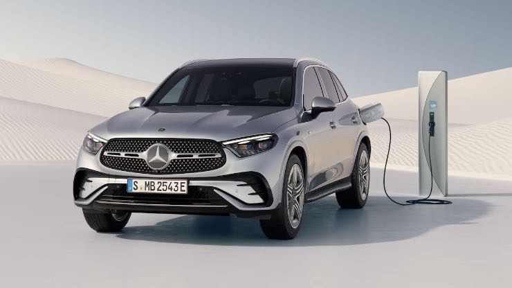 Mercedes Plug-In Hybrid motori BMW