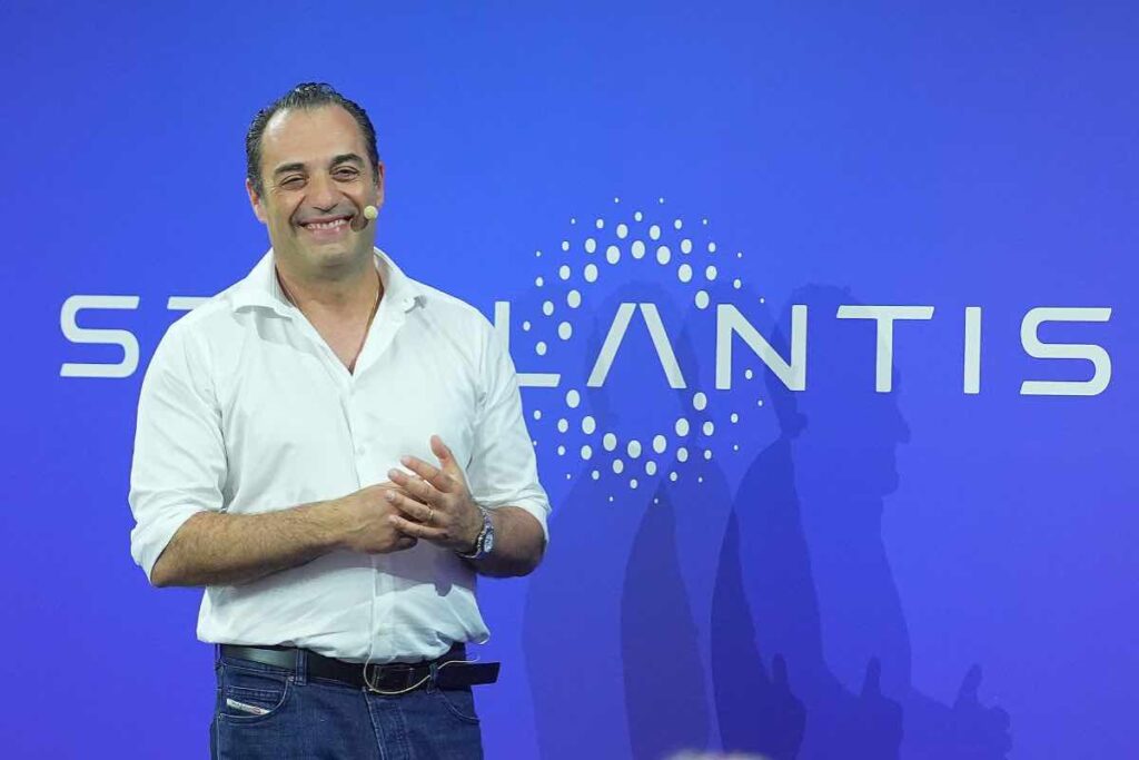 Stellantis la ricetta del nuovo CEO