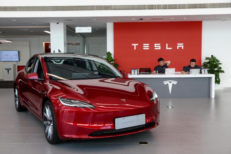 Tesla bonus da 30 miliardi a Musk