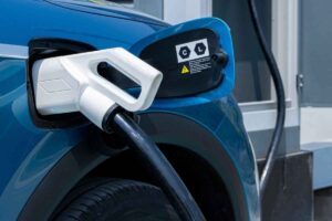 Auto elettriche, spunta un nuovo problema: la "bugia" che tutti raccontano finalmente svelata