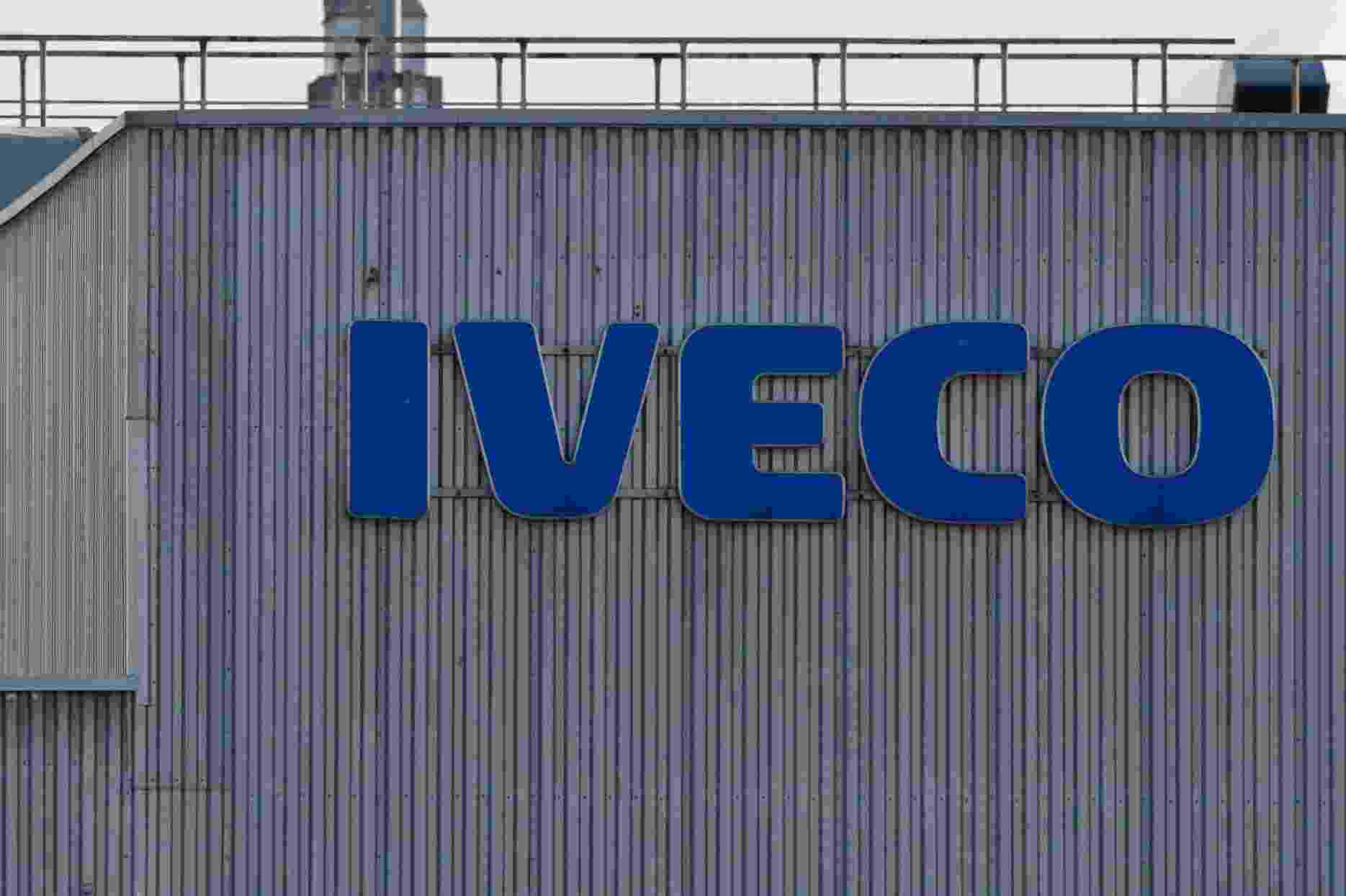 Iveco novità John Elkann vendita