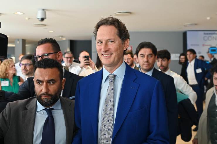 John Elkann Agnelli BV Exor guadagni