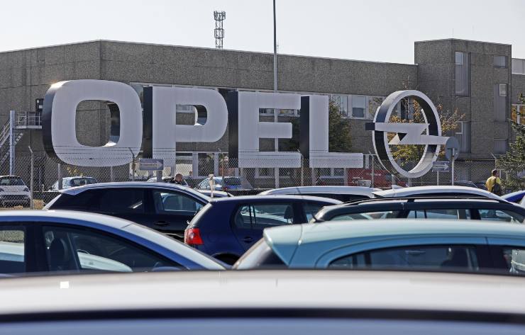 Opel sofwtare PSA motori Tribunale