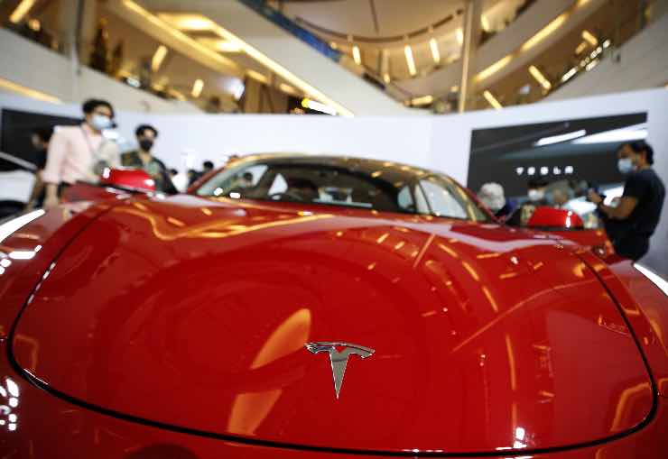 Disastro Tesla crolla la quota mercato negli USA