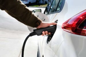 Altra crisi per il mercato dell'elettrico