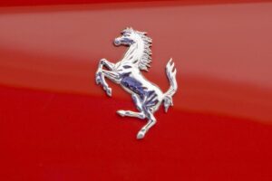Ferrari gesto della moglie ad un marito in crisi
