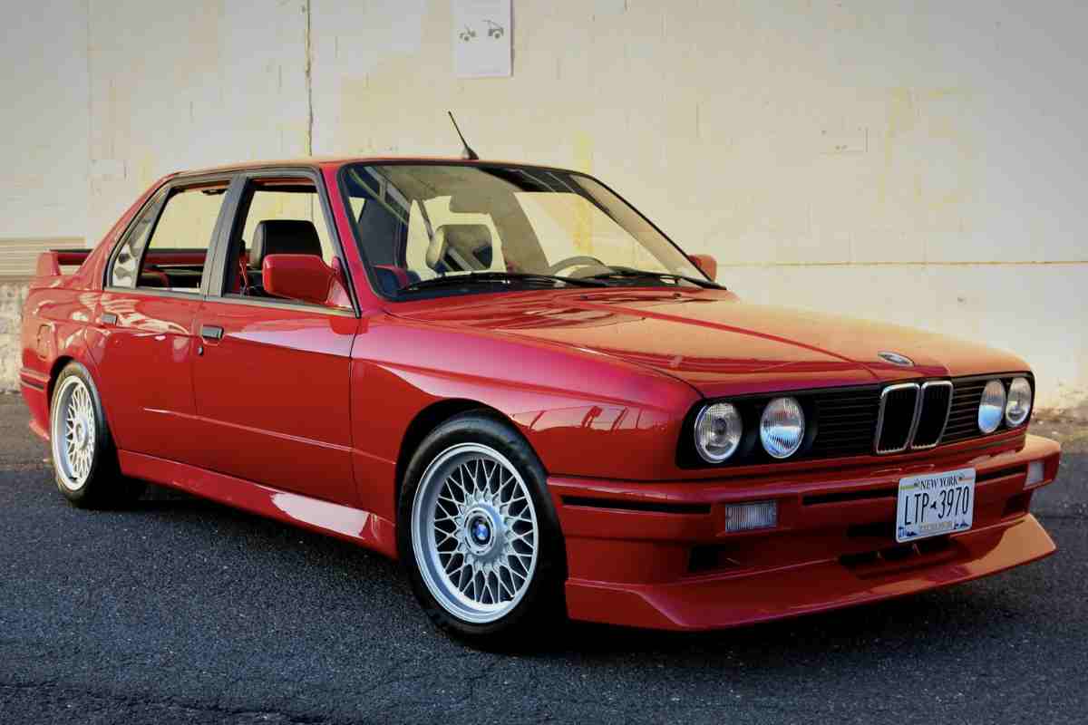 La berlina BMW all'asta