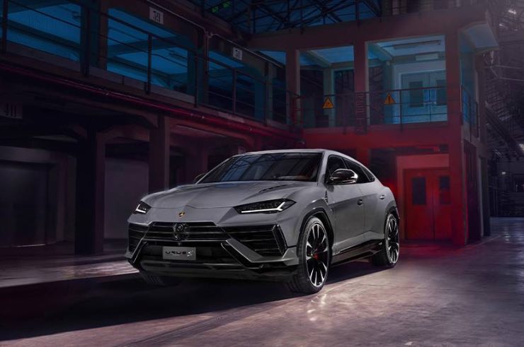 Lamborghini Urus va a fuoco
