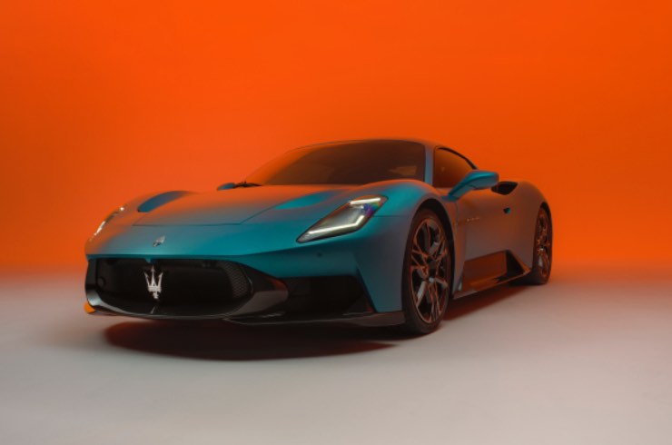Maserati MCPura da 630 cavalli a Torino